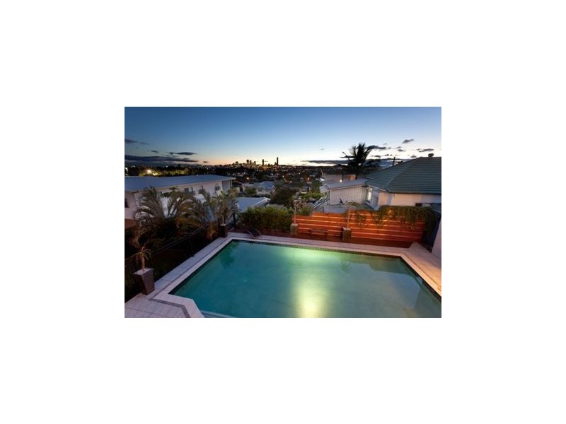 39 Victoria Street, Balmoral QLD 4171