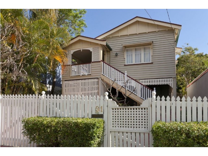 91 Overend Street, Norman Park QLD 4170