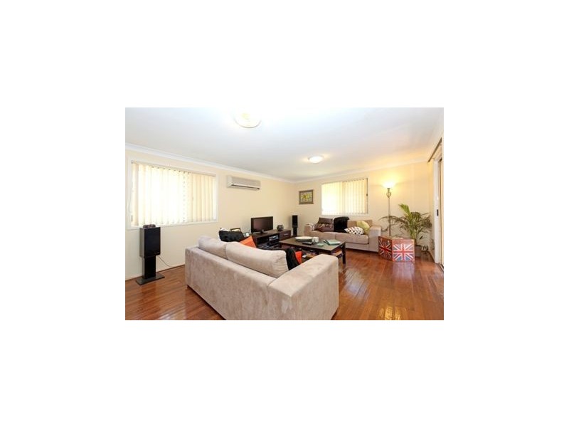 15 Viminal Crescent, Seven Hills QLD 4170