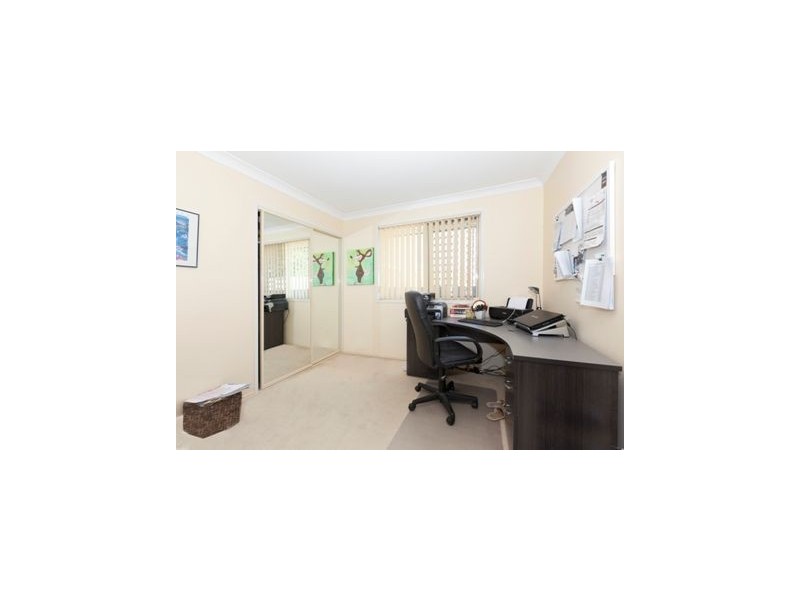 15 Viminal Crescent, Seven Hills QLD 4170