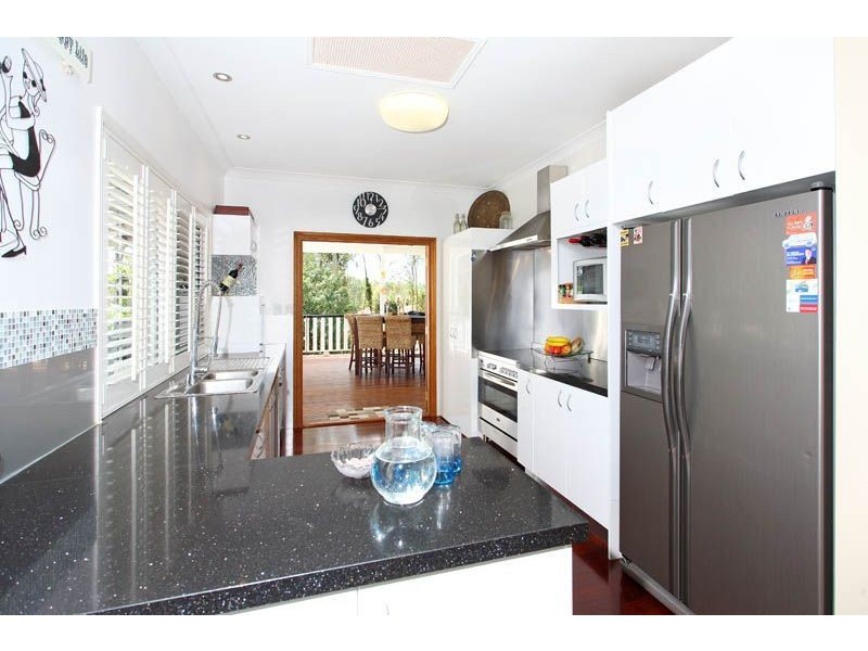 7 Barbecue Street, Belmont QLD 4153