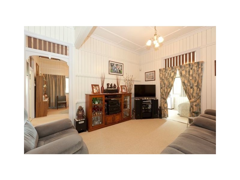 34 Deviney Street, Morningside QLD 4170