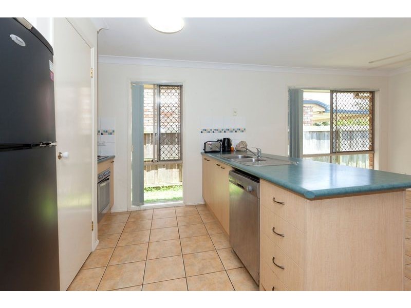 13 Araluen Place, Carindale QLD 4152
