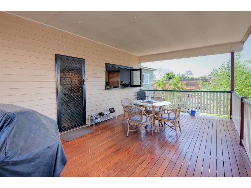 99 Riding Road, Hawthorne QLD 4171