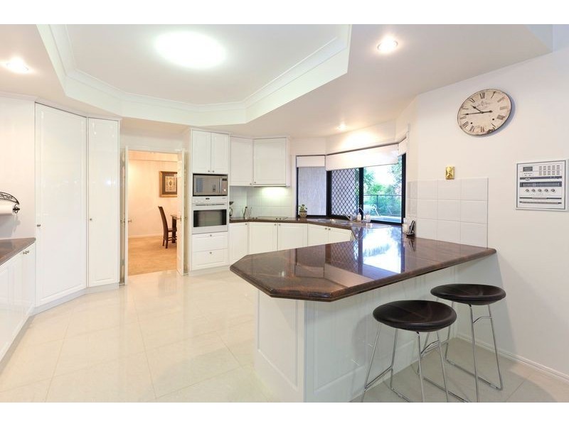 50 Golden Oak Crescent, Carindale QLD 4152