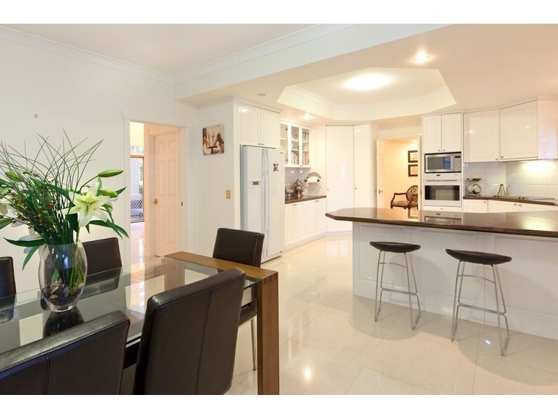 50 Golden Oak Crescent, Carindale QLD 4152