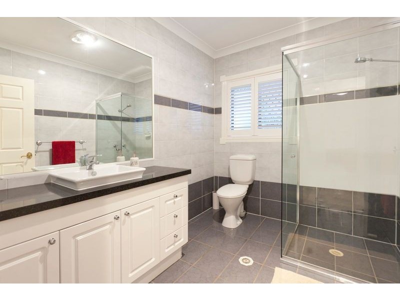 50 Golden Oak Crescent, Carindale QLD 4152