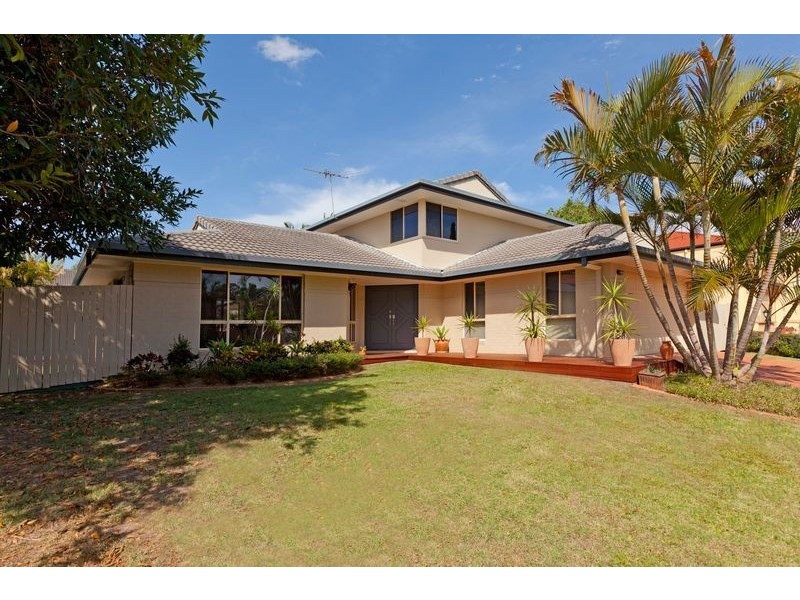 15 Turnberry Place, Carindale QLD 4152