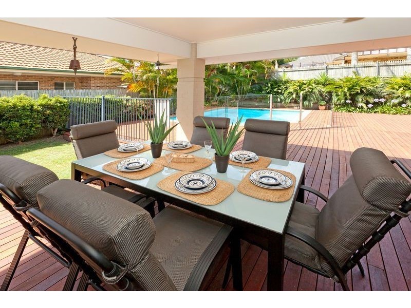 15 Turnberry Place, Carindale QLD 4152