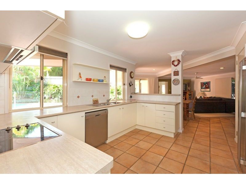 15 Turnberry Place, Carindale QLD 4152