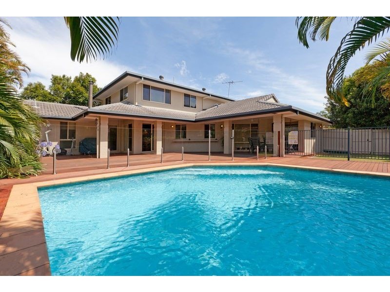 15 Turnberry Place, Carindale QLD 4152