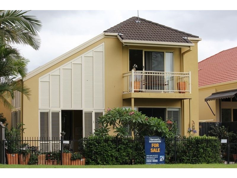 52 Flame Tree Crescent, Carindale QLD 4152