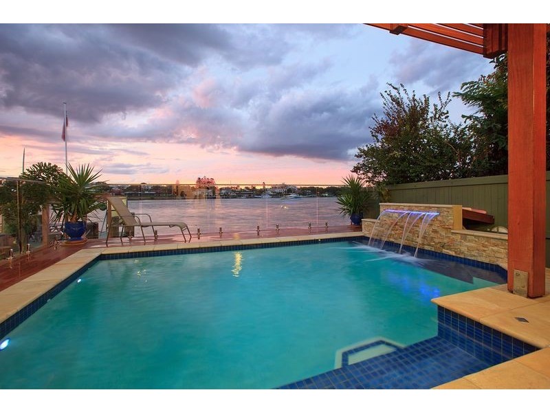 20 Wynnum Road, Norman Park QLD 4170