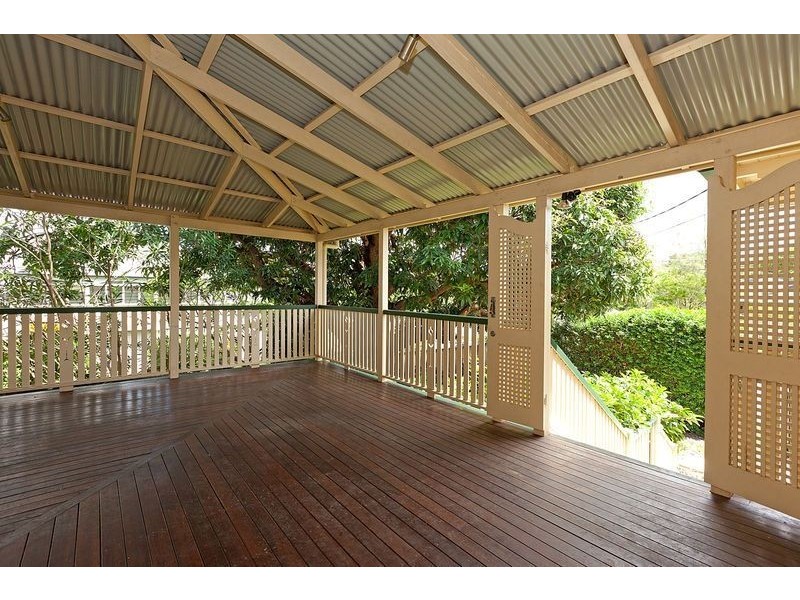 39 Lawson Street, Morningside QLD 4170