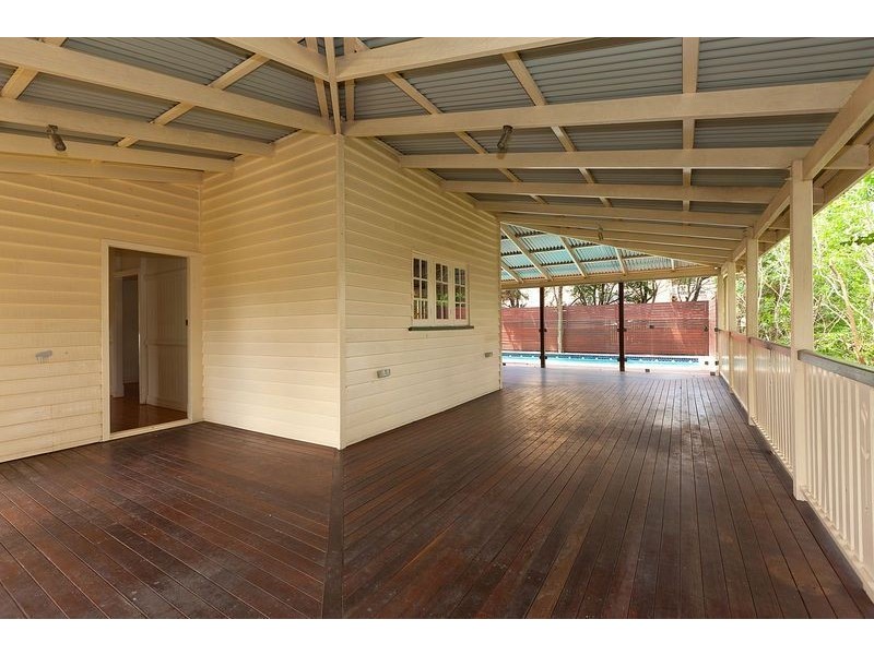 39 Lawson Street, Morningside QLD 4170