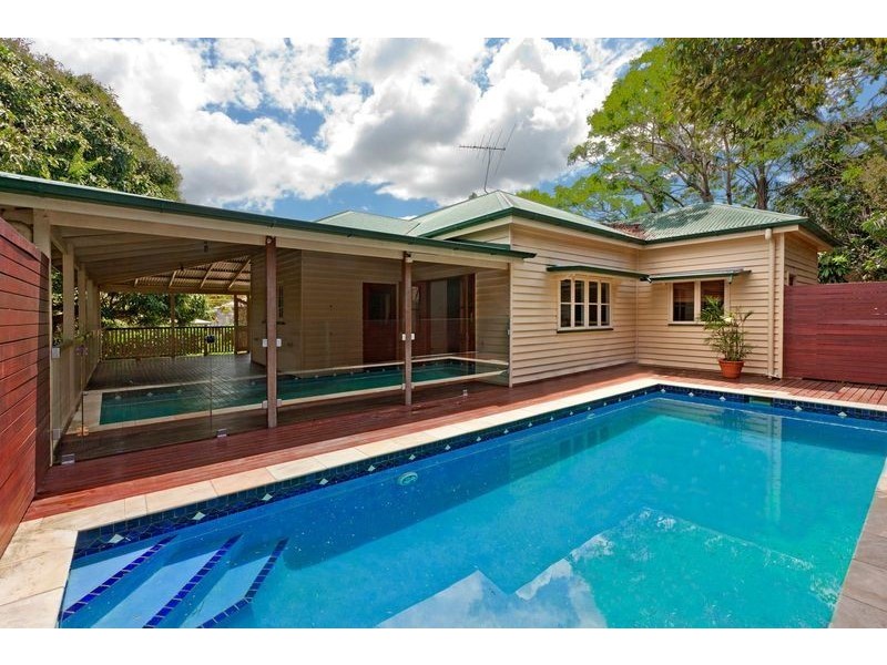 39 Lawson Street, Morningside QLD 4170