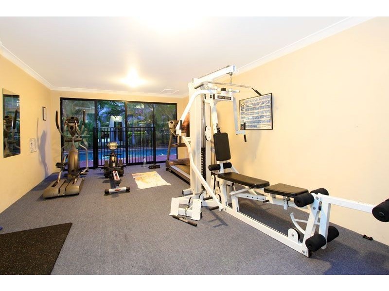 17/55 Harries Road, Coorparoo QLD 4151