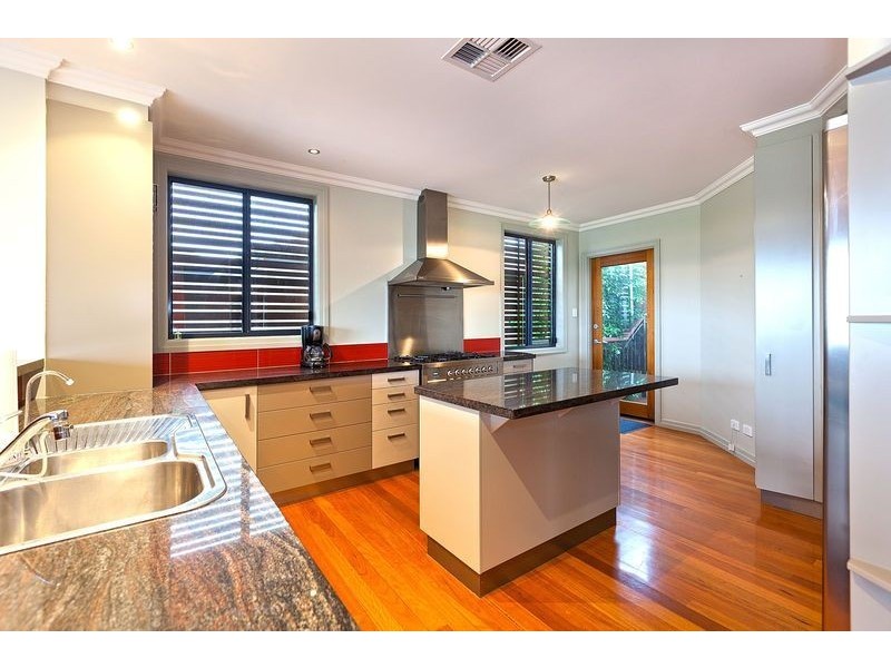 20 Wentworth Parade, Balmoral QLD 4171