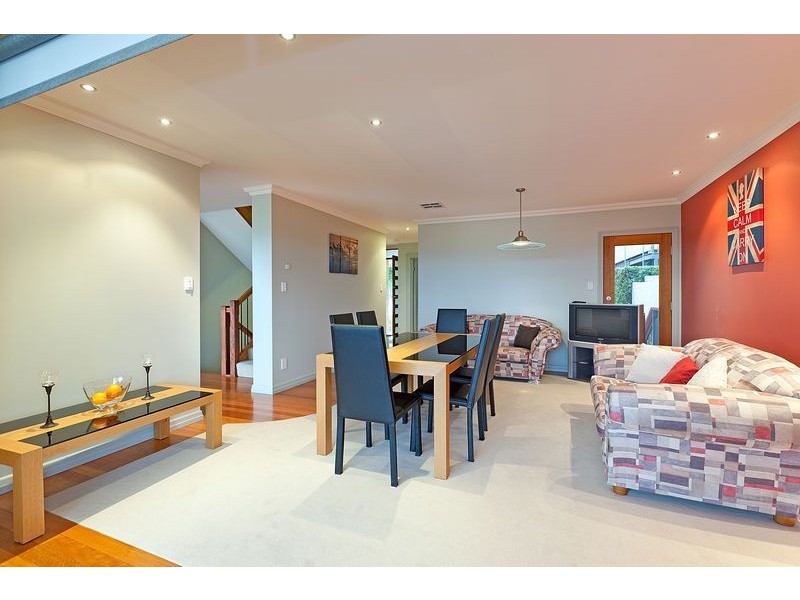 20 Wentworth Parade, Balmoral QLD 4171