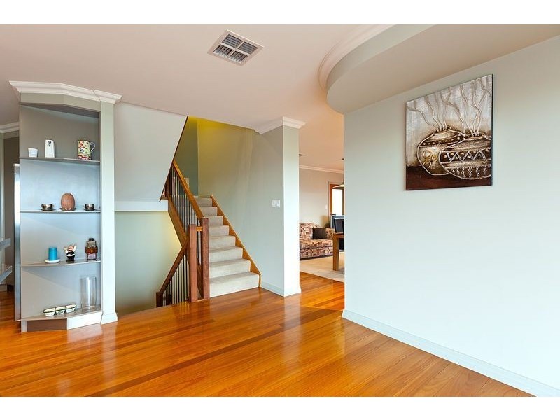 20 Wentworth Parade, Balmoral QLD 4171