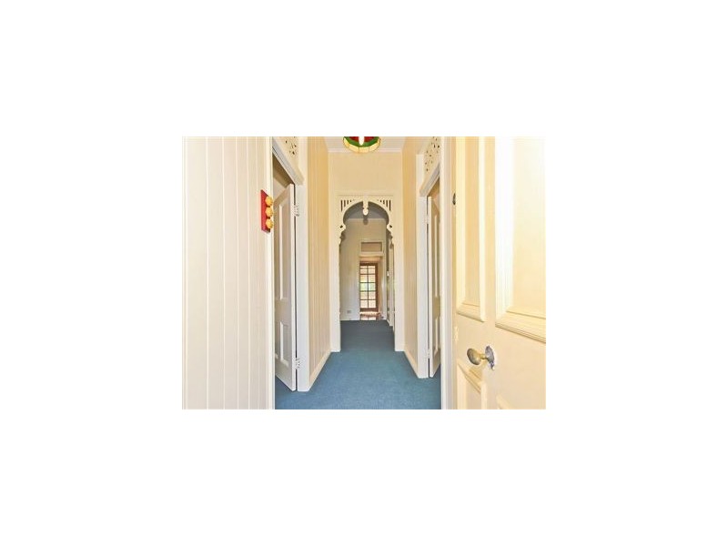 6 Halifax Street, Coorparoo QLD 4151