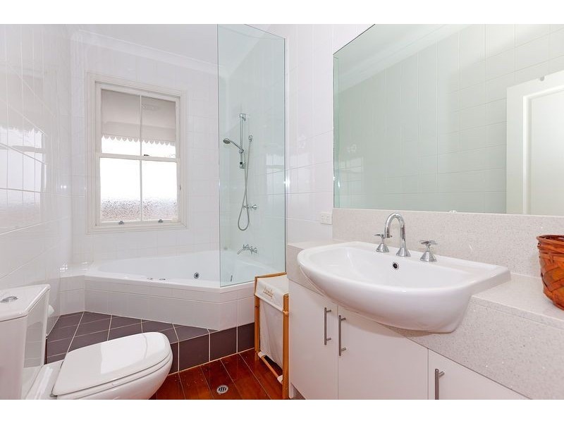 10 Eureka Street, Kelvin Grove QLD 4059