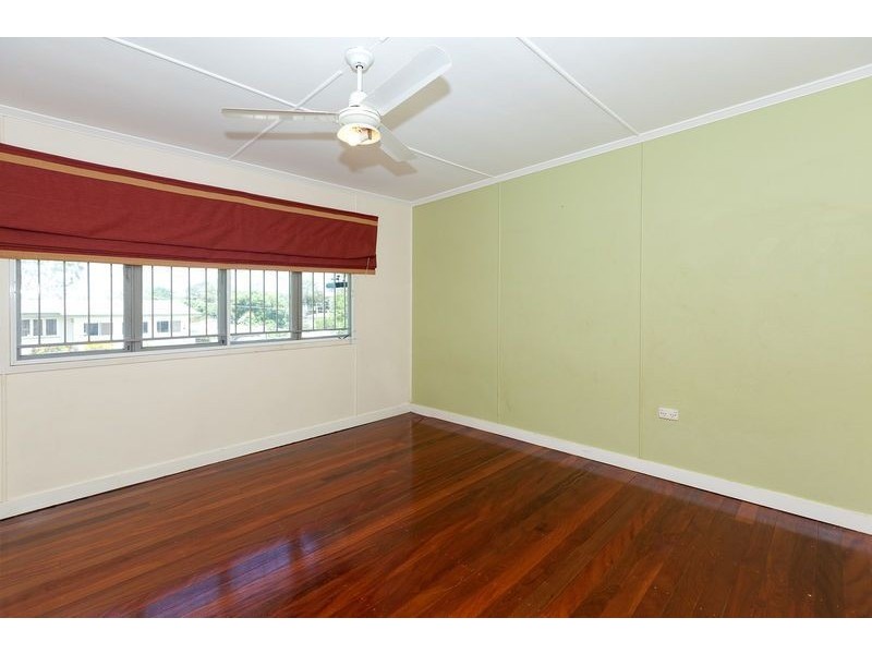 6 Landscape Street, Stafford Heights QLD 4053