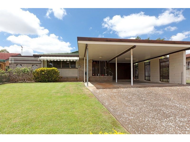 97 Greenmeadow Road, Mansfield QLD 4122
