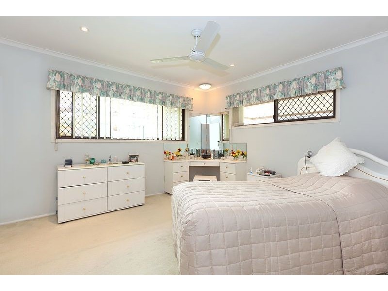 97 Greenmeadow Road, Mansfield QLD 4122