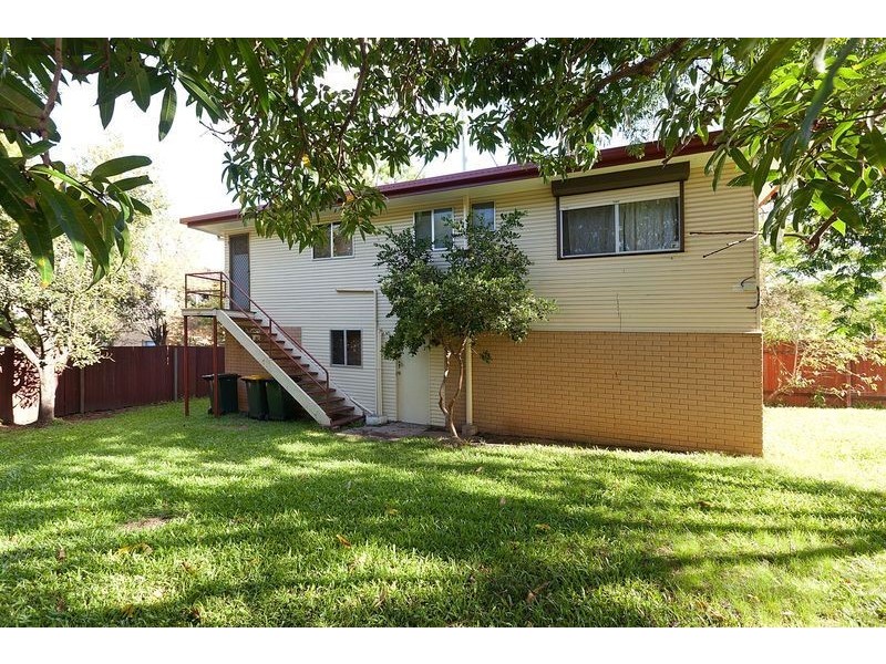 30 Jayben Street, Wynnum West QLD 4178