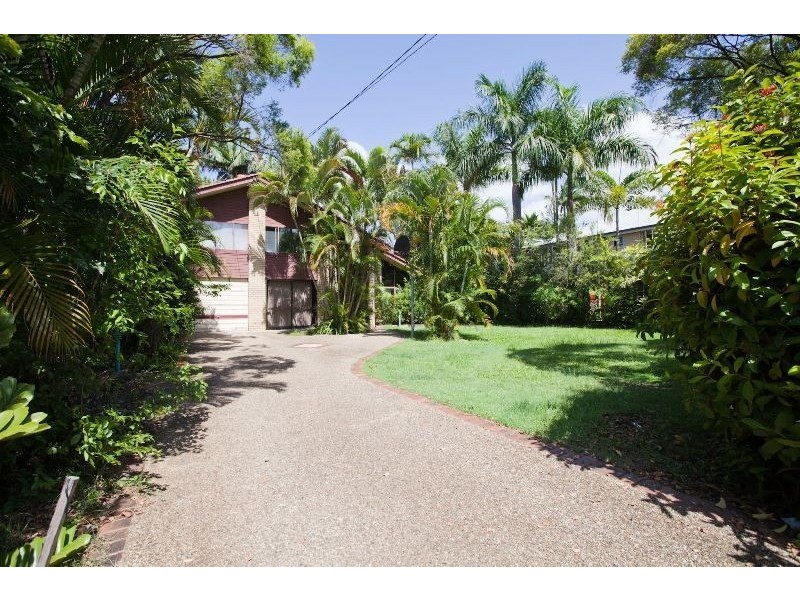 80 Harris Street, Hawthorne QLD 4171