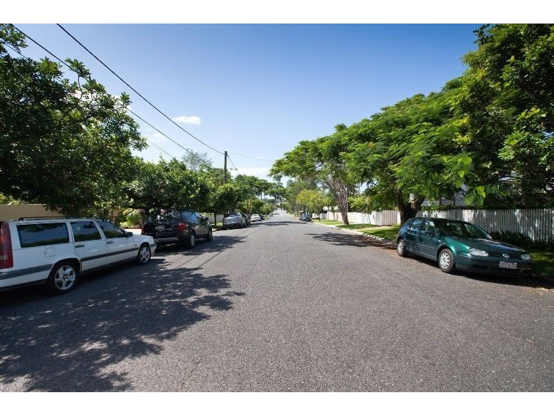 80 Harris Street, Hawthorne QLD 4171