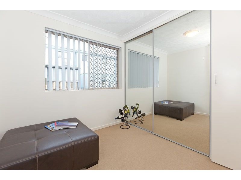 1/38 Rutland Street, Coorparoo QLD 4151