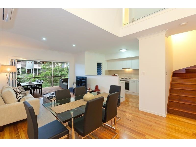 1-10/61 Prout Street, Camp Hill QLD 4152