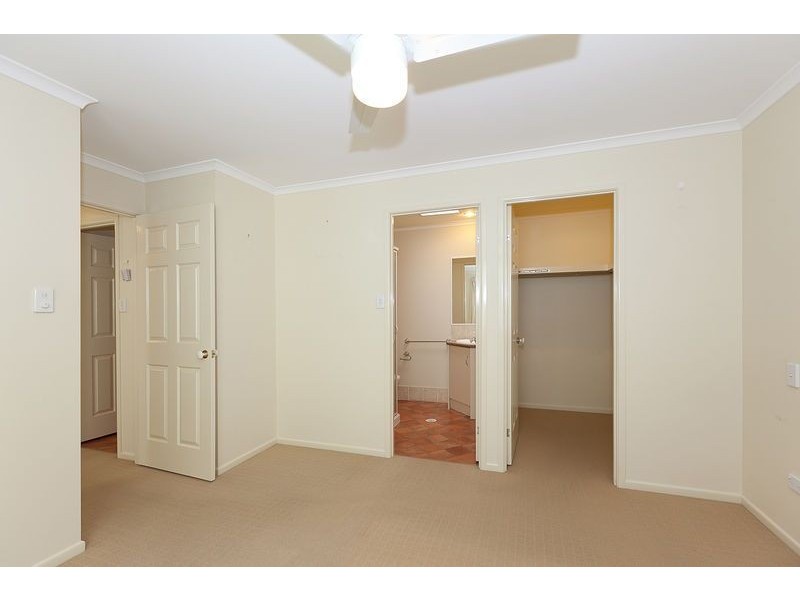 106/2 Ford Court, Carindale QLD 4152