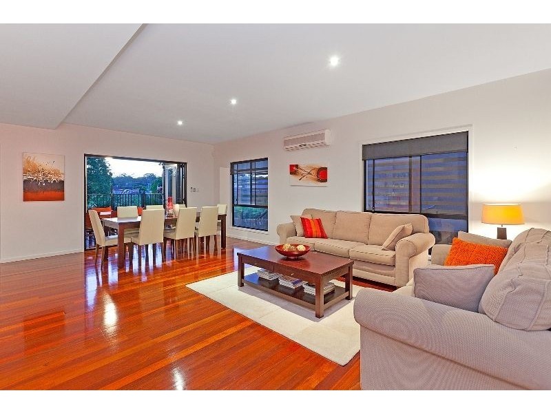 48 Skirving Street, Morningside QLD 4170