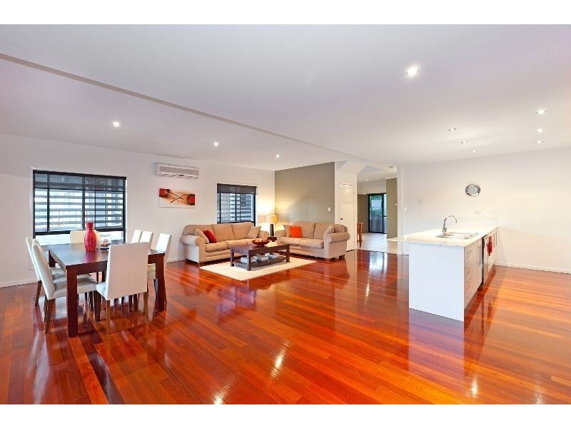 48 Skirving Street, Morningside QLD 4170