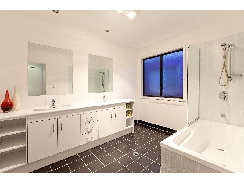 48 Skirving Street, Morningside QLD 4170