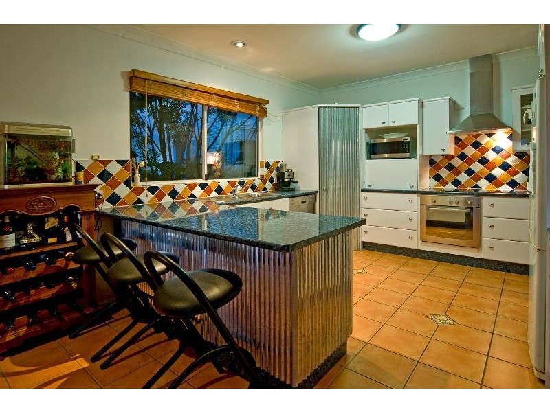 12 Dilkera Street, Balmoral QLD 4171