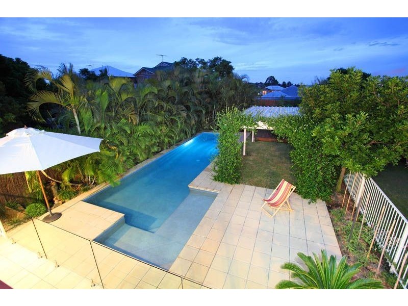 112 Stephens Street, Morningside QLD 4170