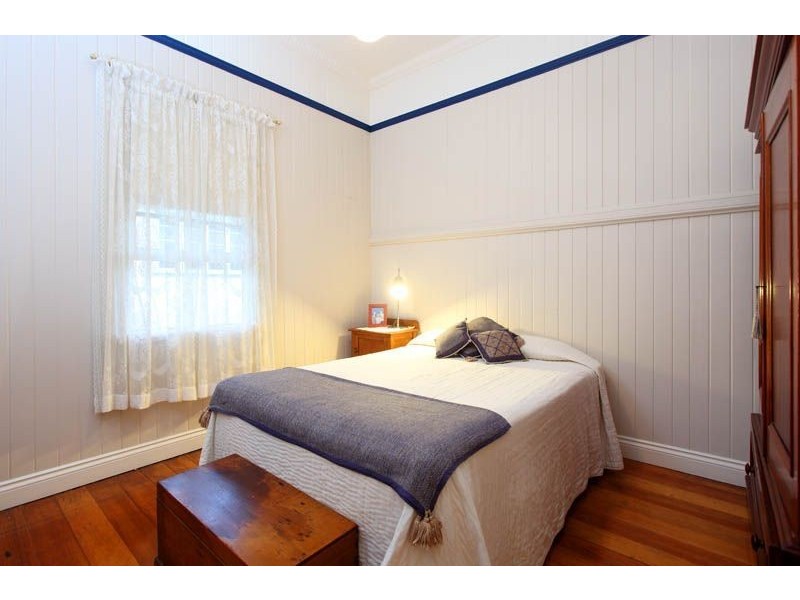 112 Stephens Street, Morningside QLD 4170