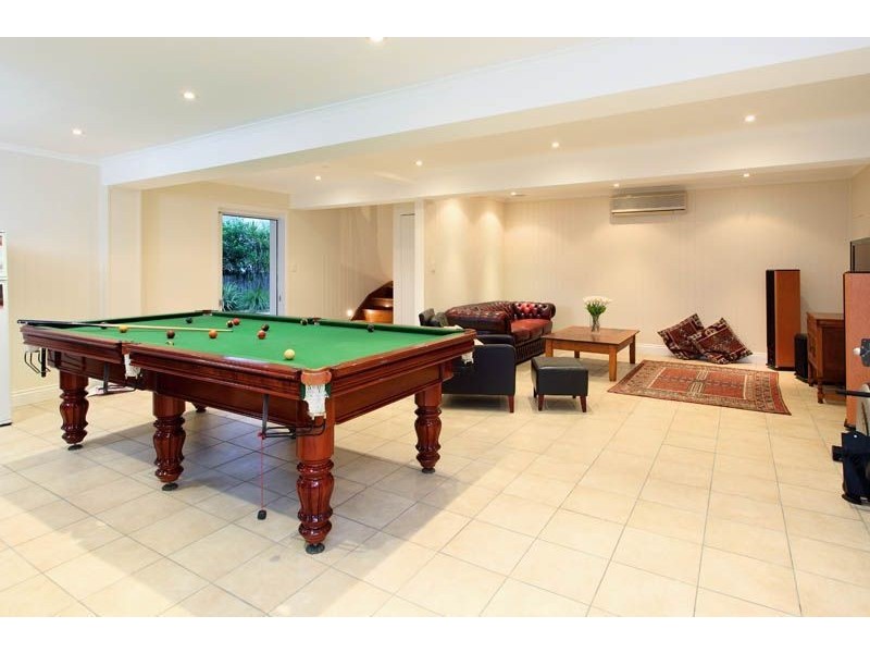 112 Stephens Street, Morningside QLD 4170
