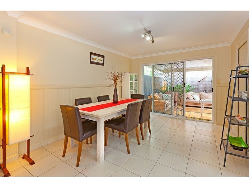 4/72 Miles Street, Hawthorne QLD 4171