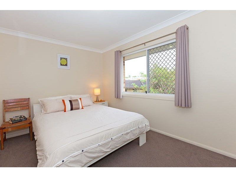 4/72 Miles Street, Hawthorne QLD 4171