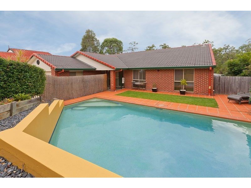 7 Noosa Place, Carindale QLD 4152