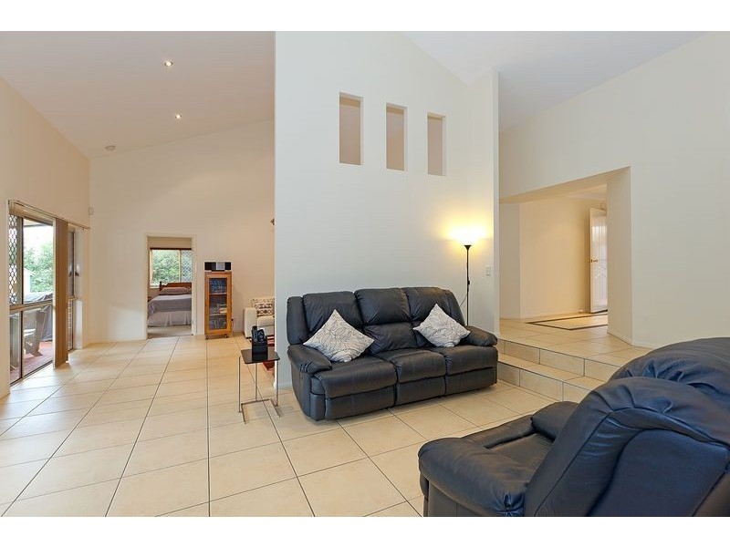 7 Noosa Place, Carindale QLD 4152