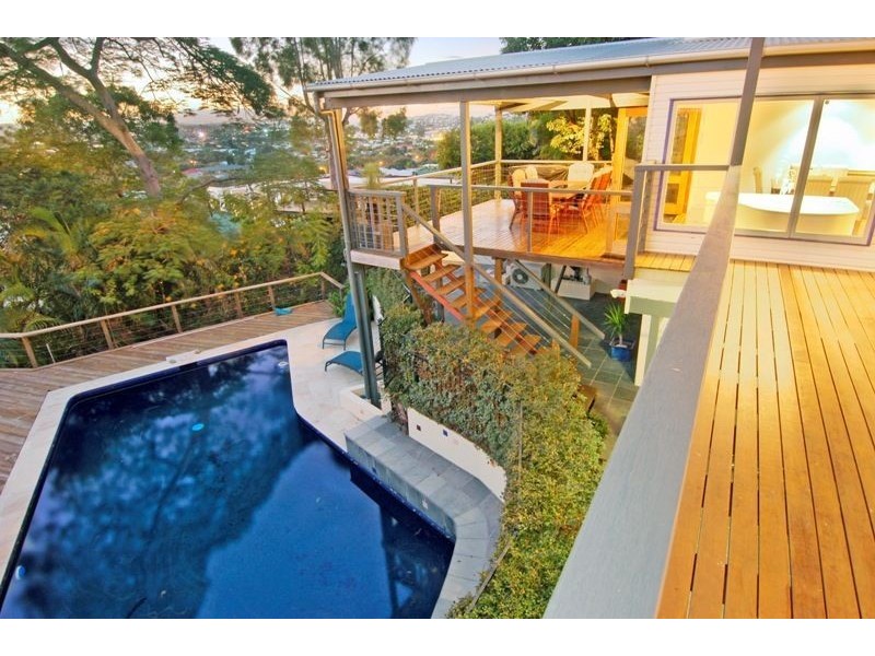 8 Bede Street, Balmoral QLD 4171