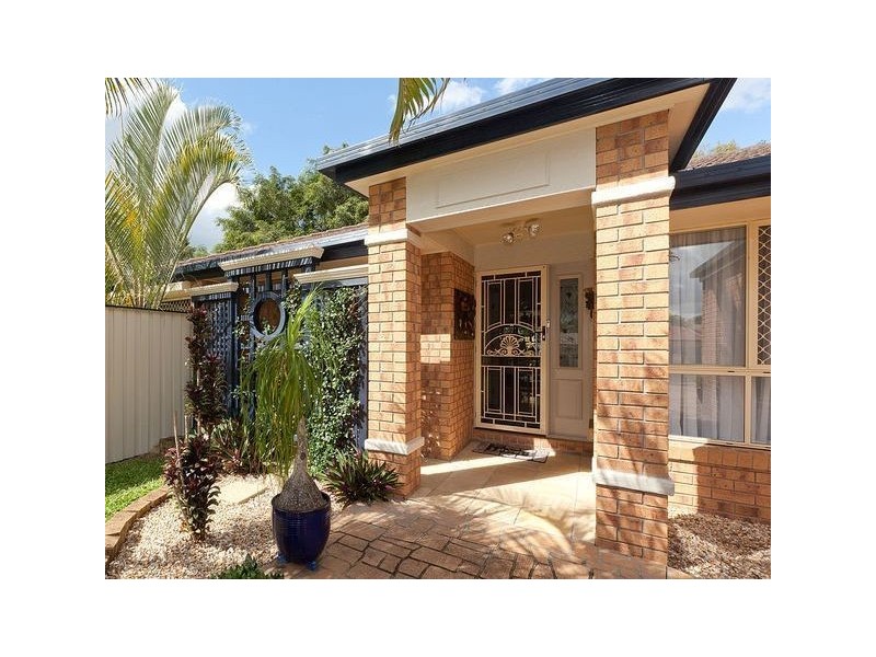 27 Lychee Place, Belmont QLD 4153