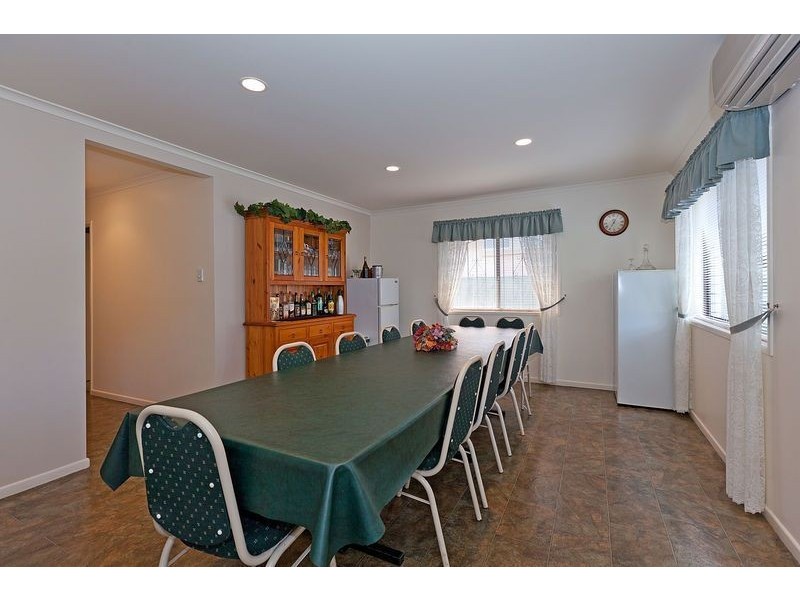 54 Burn Street, Camp Hill QLD 4152