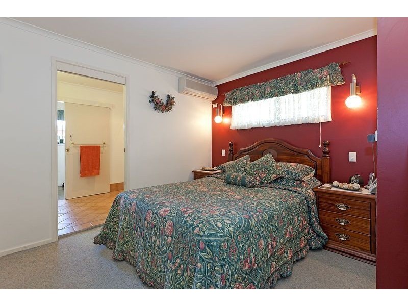 54 Burn Street, Camp Hill QLD 4152